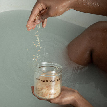 Mirror Water Soak Bath Salts